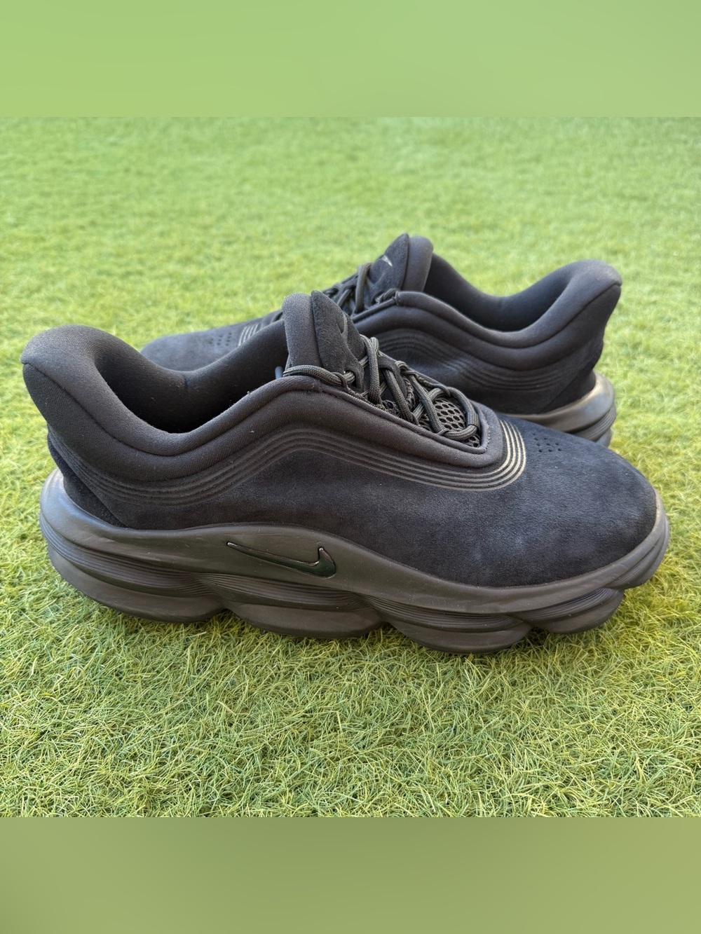 Nike 24.7